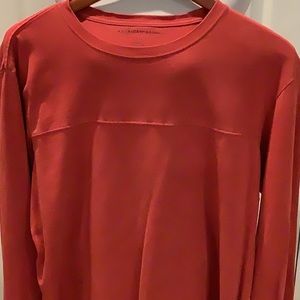 Men’s American Eagle vintage looking rust colored long sleeve shirt. Never worn